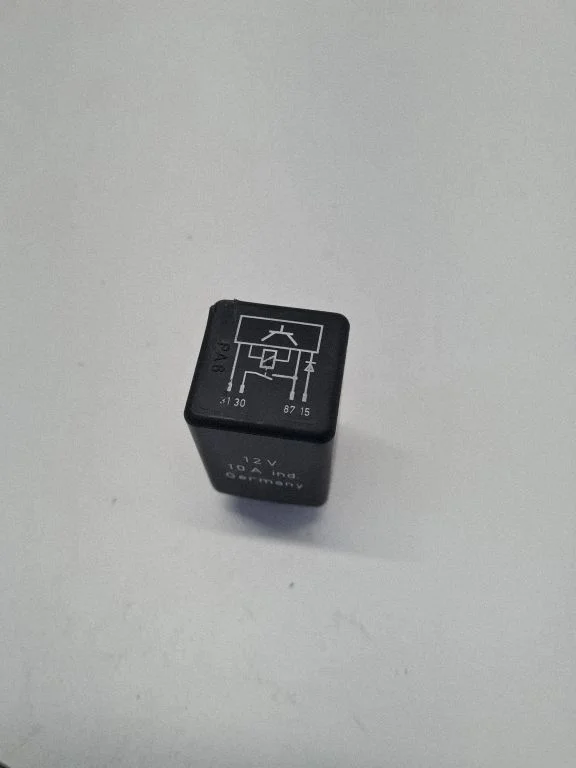 Other relay 0015429119