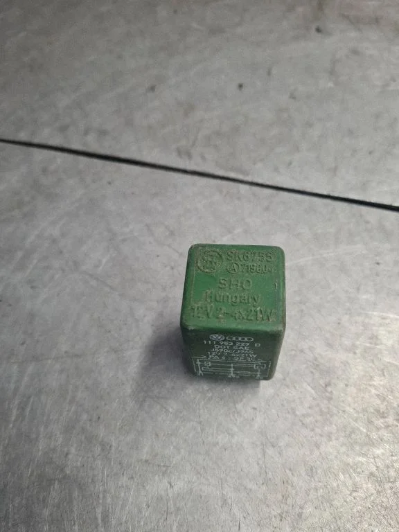 Other relay 111953227D