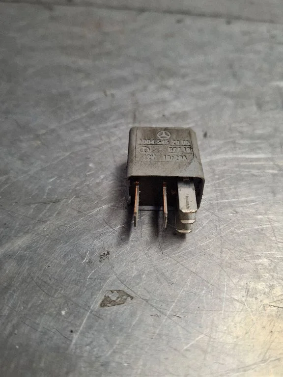 Other relay 0045452905