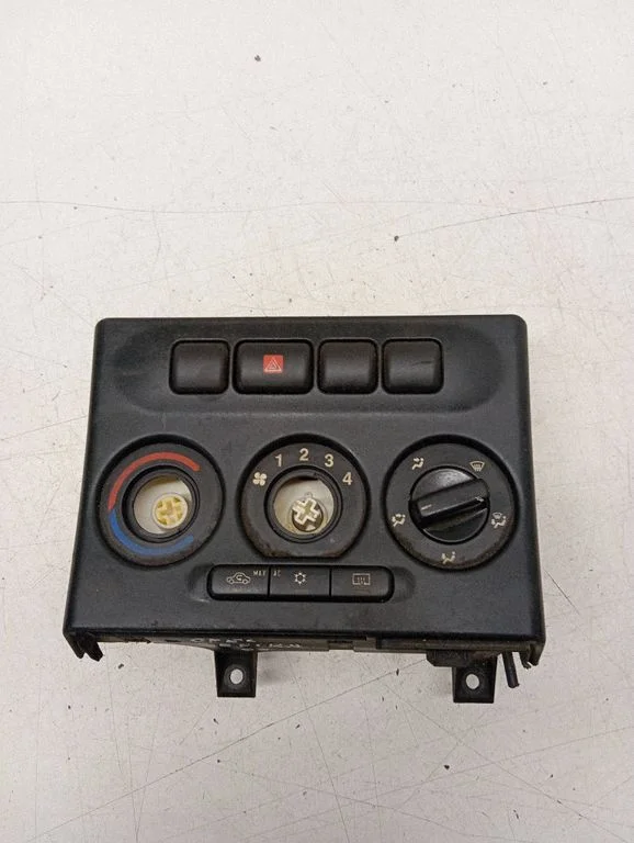 Climate control unit 90589777
