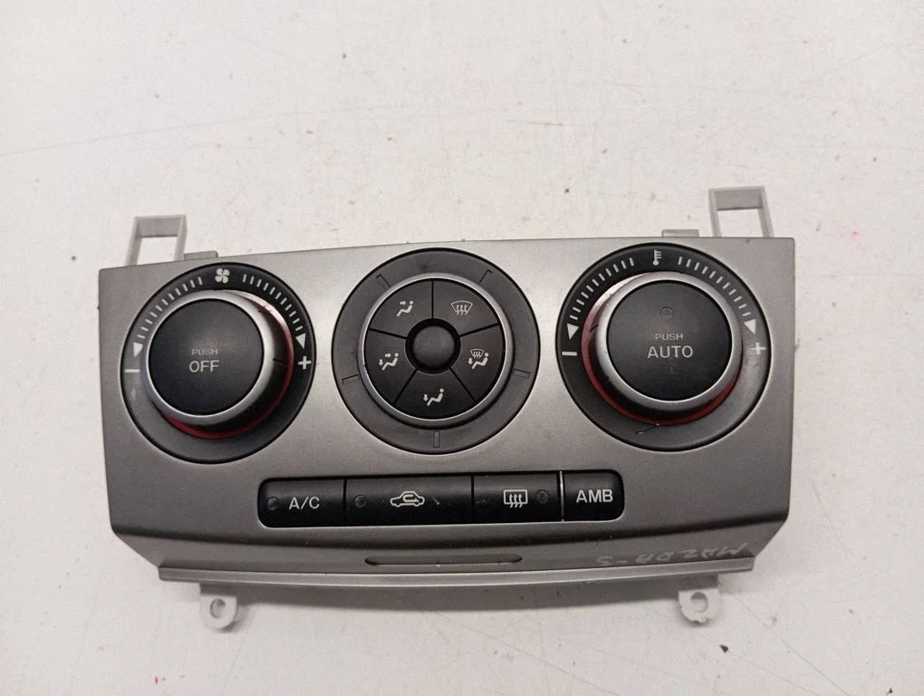 Kliimaseadme/kütte juhtplokk (salongis) – Mazda 3 I (2007-2008)