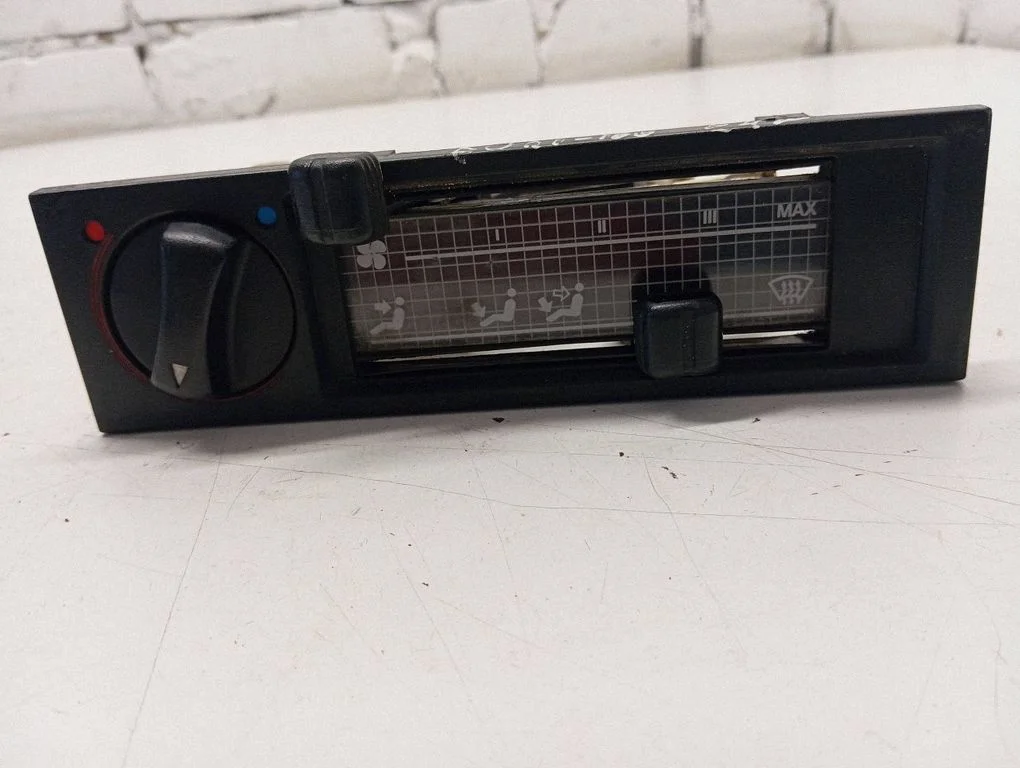 Panel sterowania klimatyzacją / nawiewem 443819105 – Audi 100 200 5000 C3 (1982-1991)