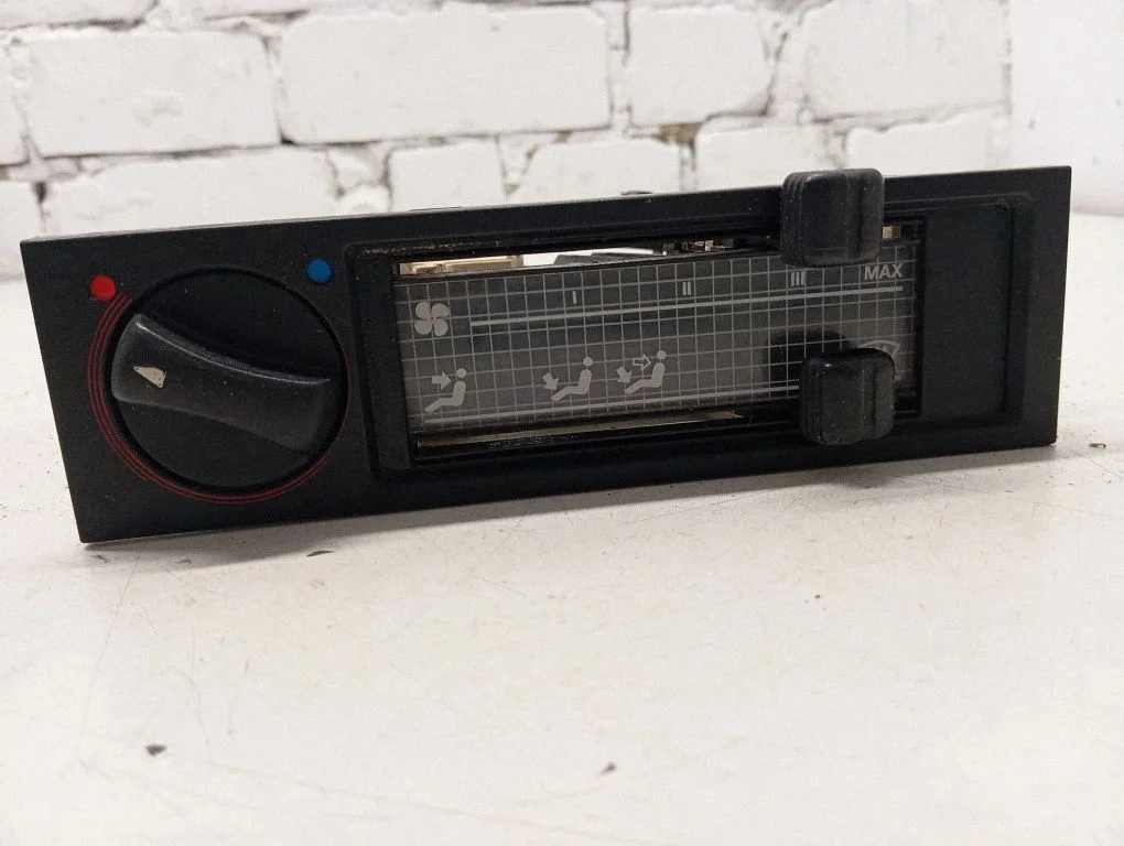 Panel sterowania klimatyzacją / nawiewem 443819105 – Audi 100 200 5000 C3 (1982-1991)