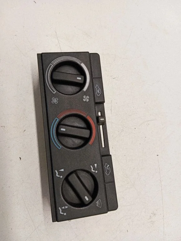Climate control unit 90020