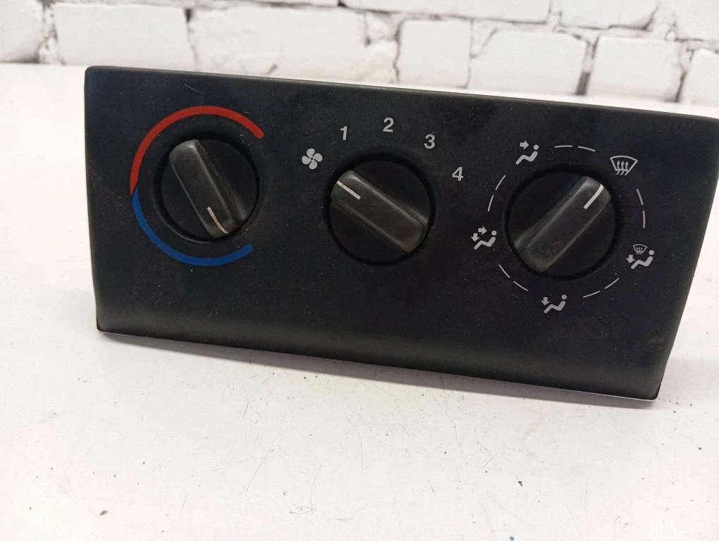 Climate control unit – Opel Vectra B (1996-2002)