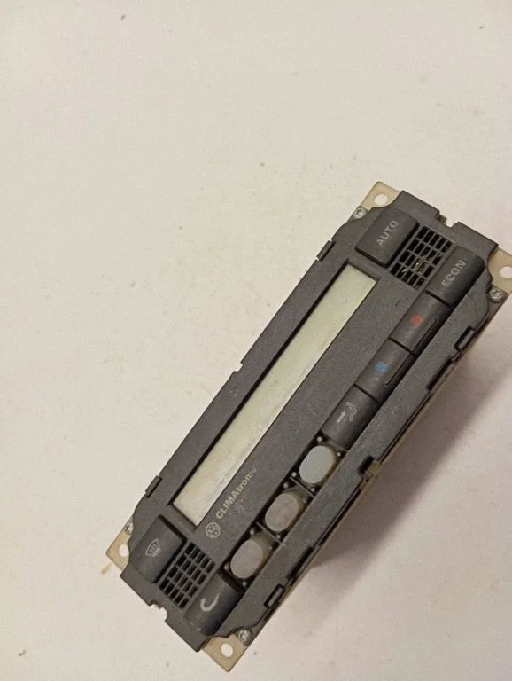 Climate control unit 3B1907044A