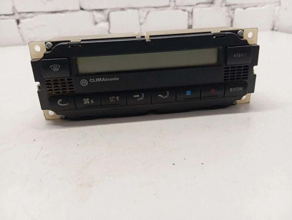 Climate control unit 3B1907044A