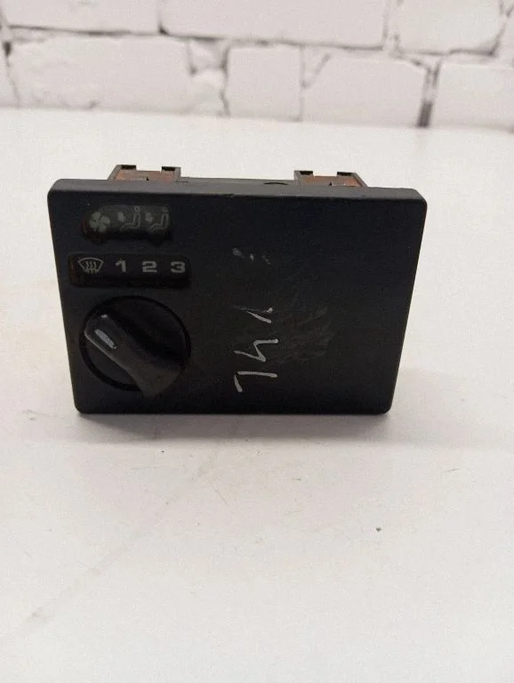 Climate control unit 701959531
