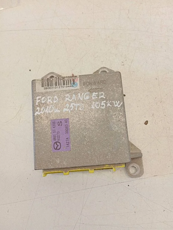 Turvapatjade juhtplokk UR8157K30B