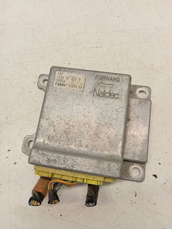 Airbag control unit/module – Mazda MPV II LW (1999-2007)