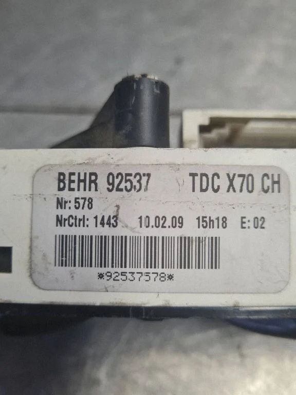 Kliimaseadme/kütte juhtplokk (salongis) 92537578 – Renault Master II (2004-2010)