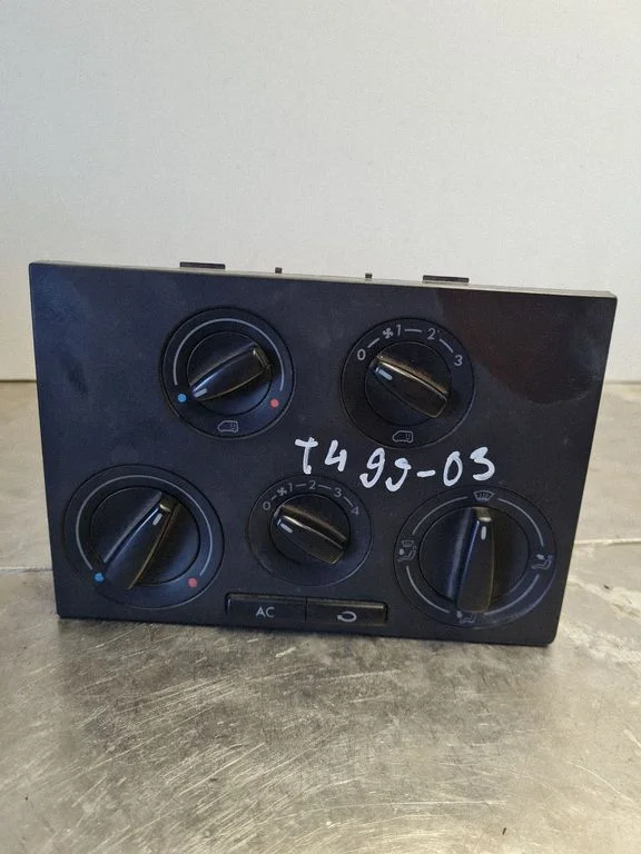 Climate control unit 7D1919383