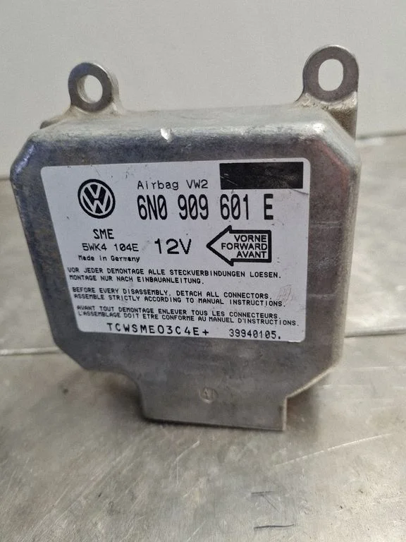 Airbag control unit/module 6N0909601E