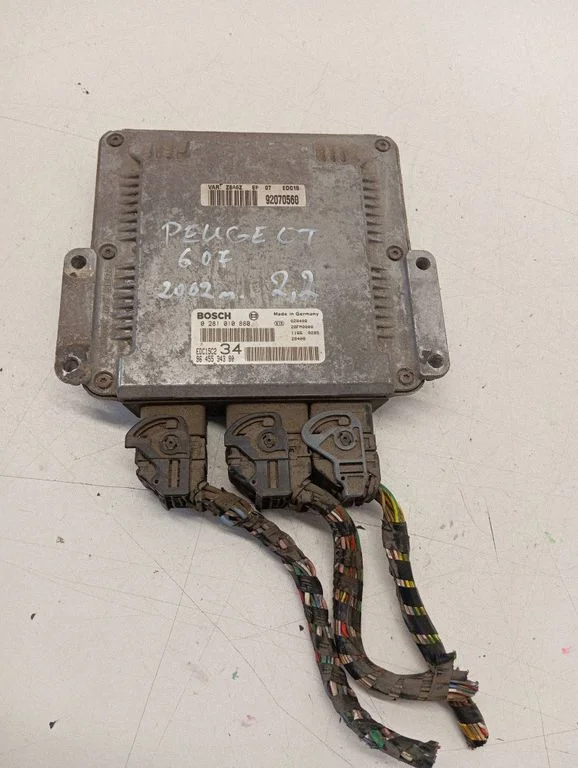 Engine control unit/module 0281010880