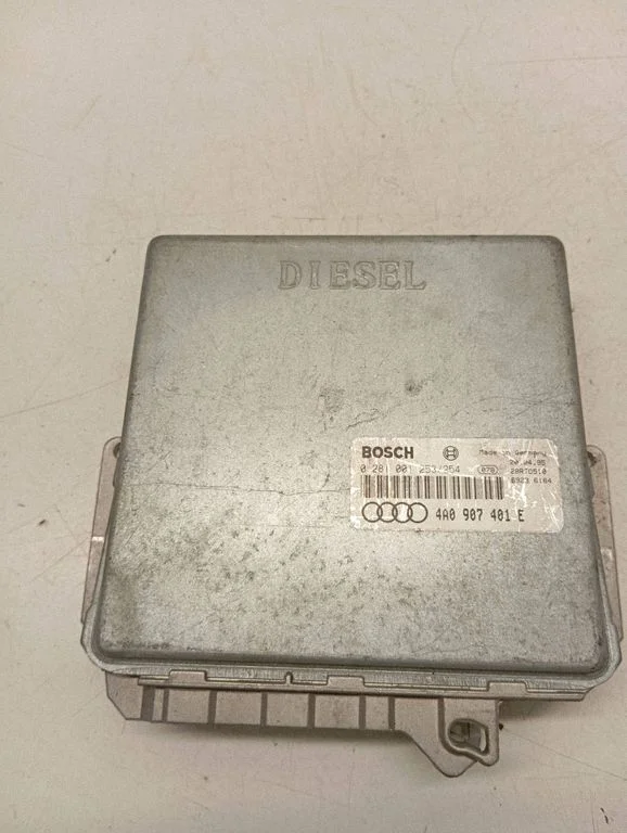 Engine control unit/module 4A0907401E