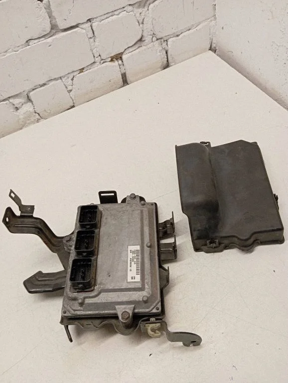 Engine control unit/module 37820