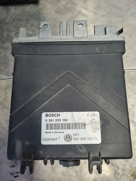 Engine control unit/module 0261203158
