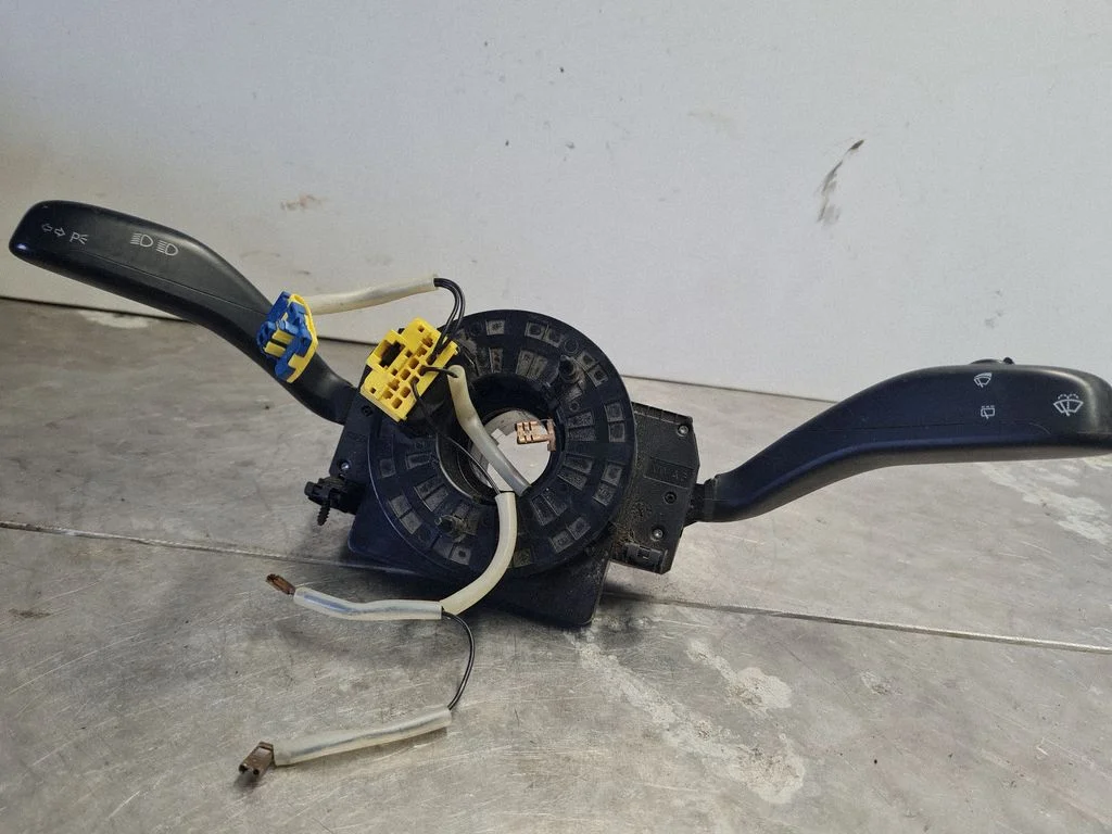 Wiper turn signal indicator stalk/switch 6Q0953513D