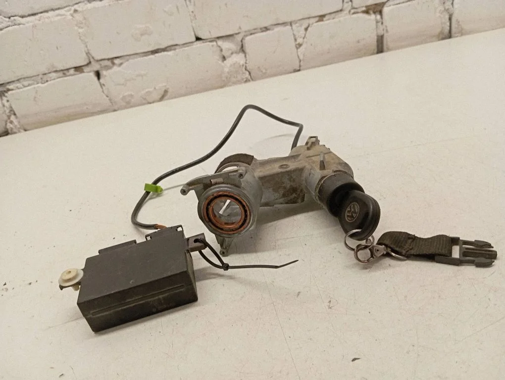 Ignition lock – Volkswagen Transporter - Caravelle T4 (1991-2003)