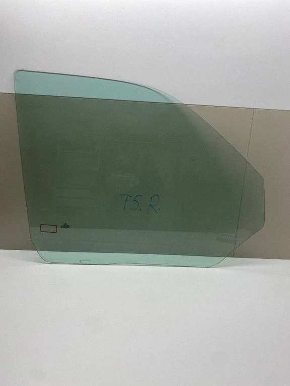Szyba drzwi przednich (główna, 4-drzwiowe) 43R001100