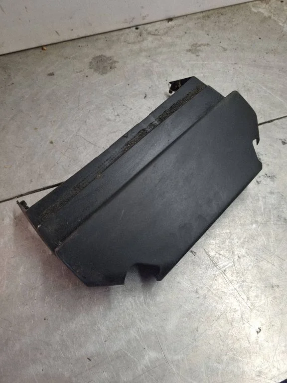 Steering wheel column trim 13236663