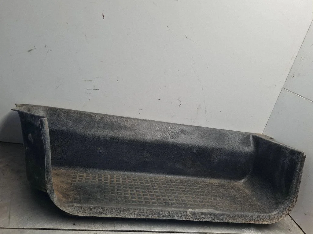 Sill 701863735A