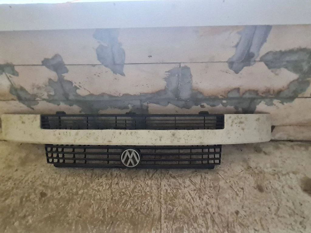 Front grill 701853653