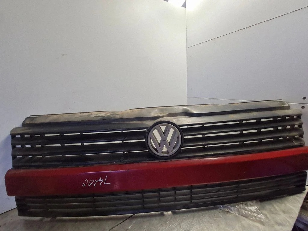 Front grill 701853653