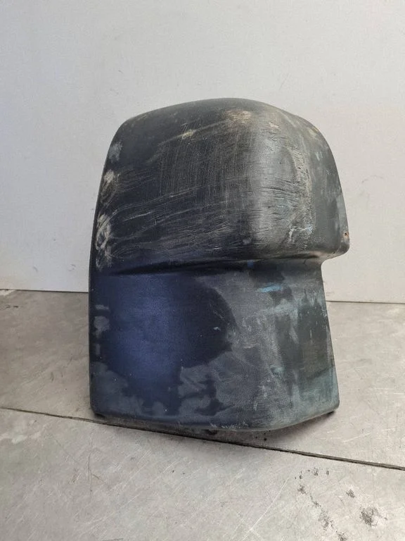 Kampinė galinio bamperio dalis