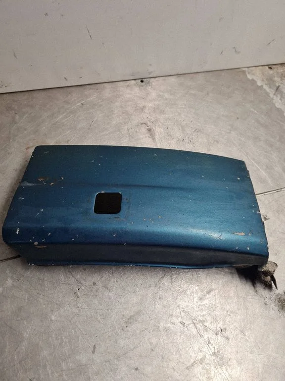 Under headlight/headlamp trim 701805057B