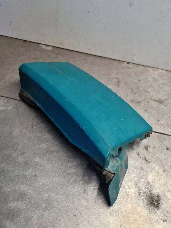 Under headlight/headlamp trim 701805057B