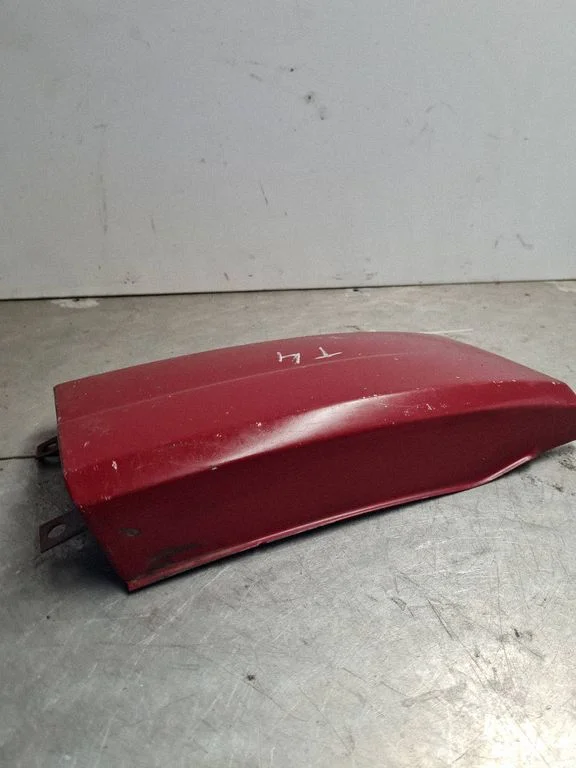 Priekšējā luktura apdare 701805057B