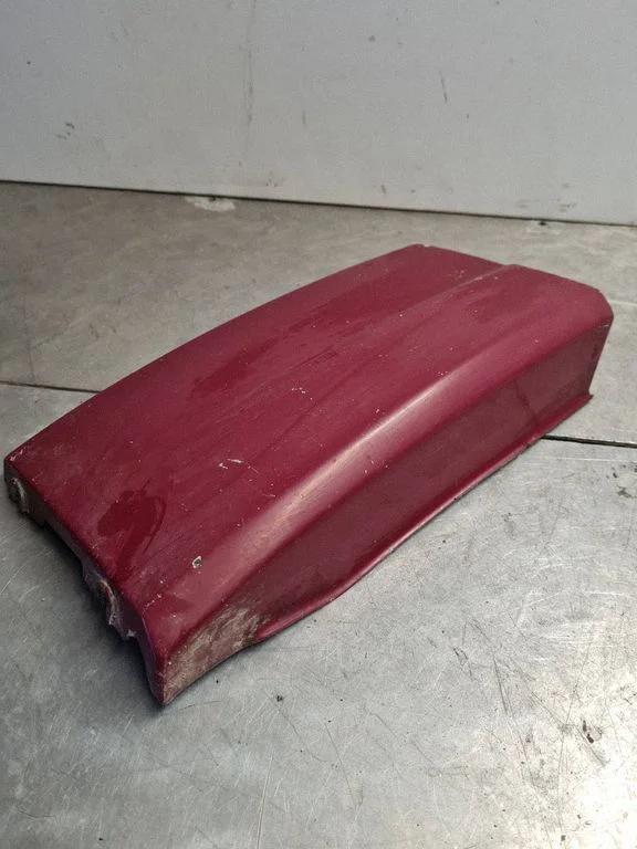 Under headlight/headlamp trim 701805057B