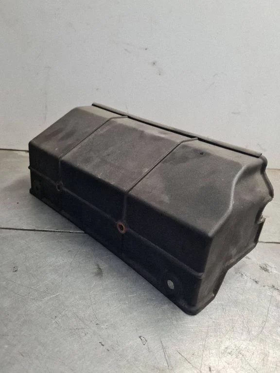 Kita variklio skyriaus detalė