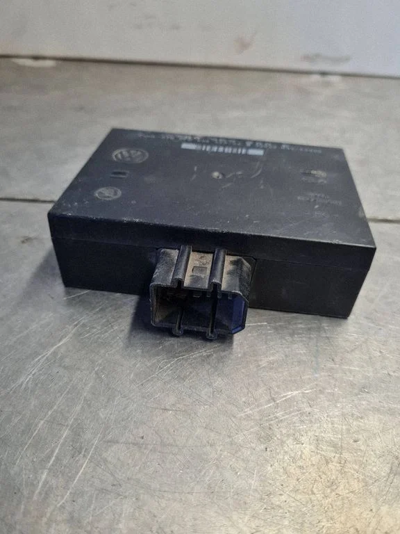 Comfort/convenience module 7D0959800B