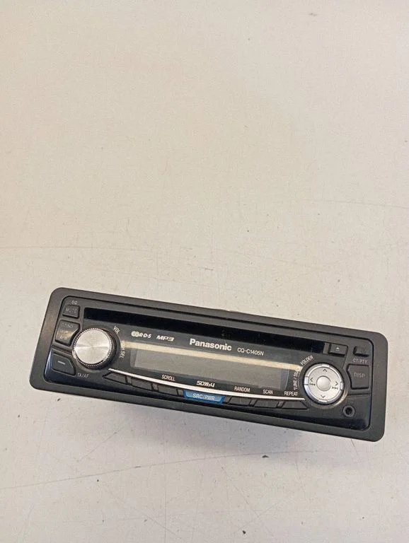 Radio, odtwarzacz CD/DVD, nawigacja CQC1405N