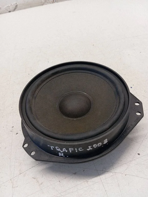 Front door speaker – Renault Trafic II (X83) (2001-2014)