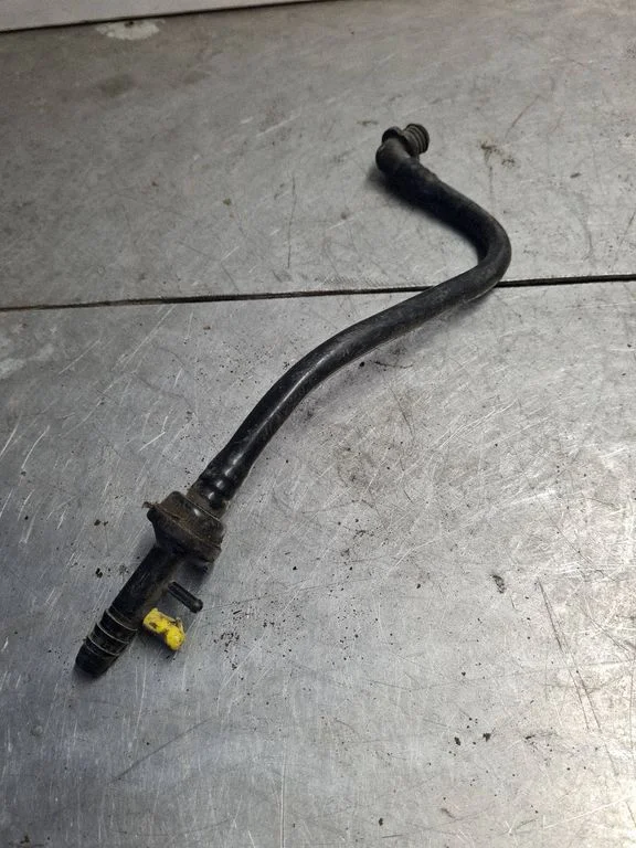 Vacuum line/pipe/hose – Volkswagen Jetta III (1992-1999)