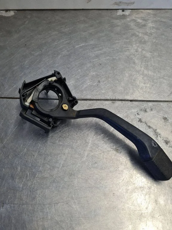 Wiper control stalk 357953503