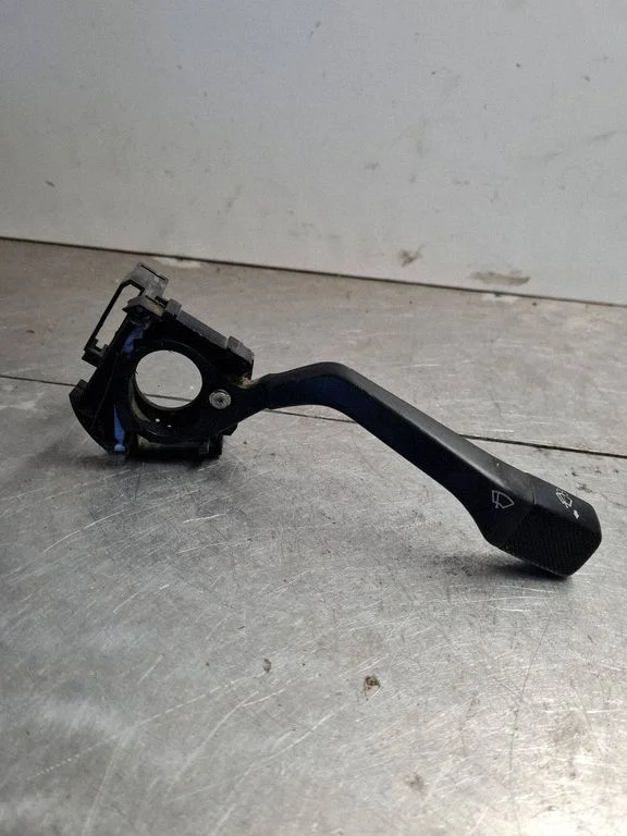 Wiper control stalk – Volkswagen Passat B3 (1988-1993)