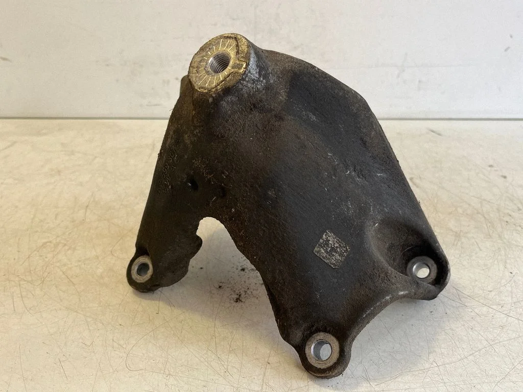 Engine mounting bracket – Audi Q4 e-tron (2021-)