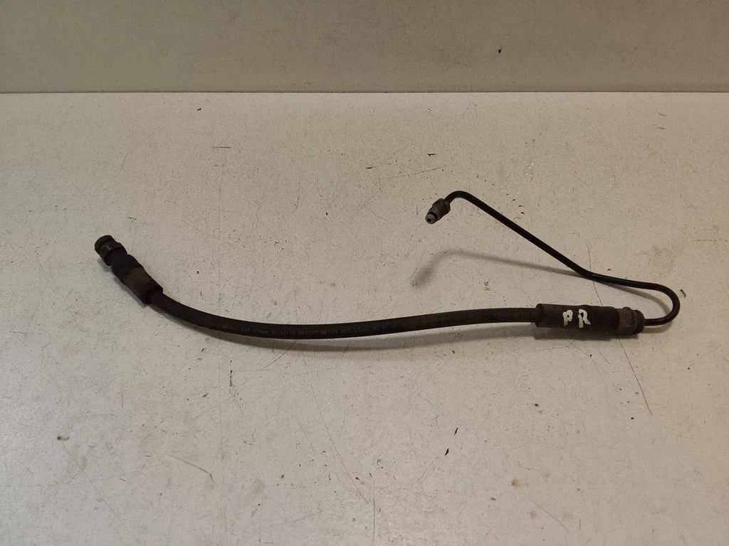 Brake booster pipe/hose – front right
