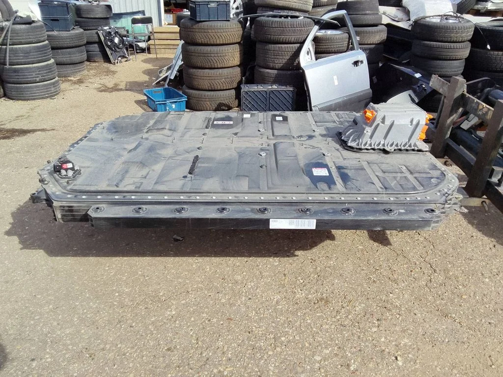 Hibrido/ elektromobilio akumuliatorius