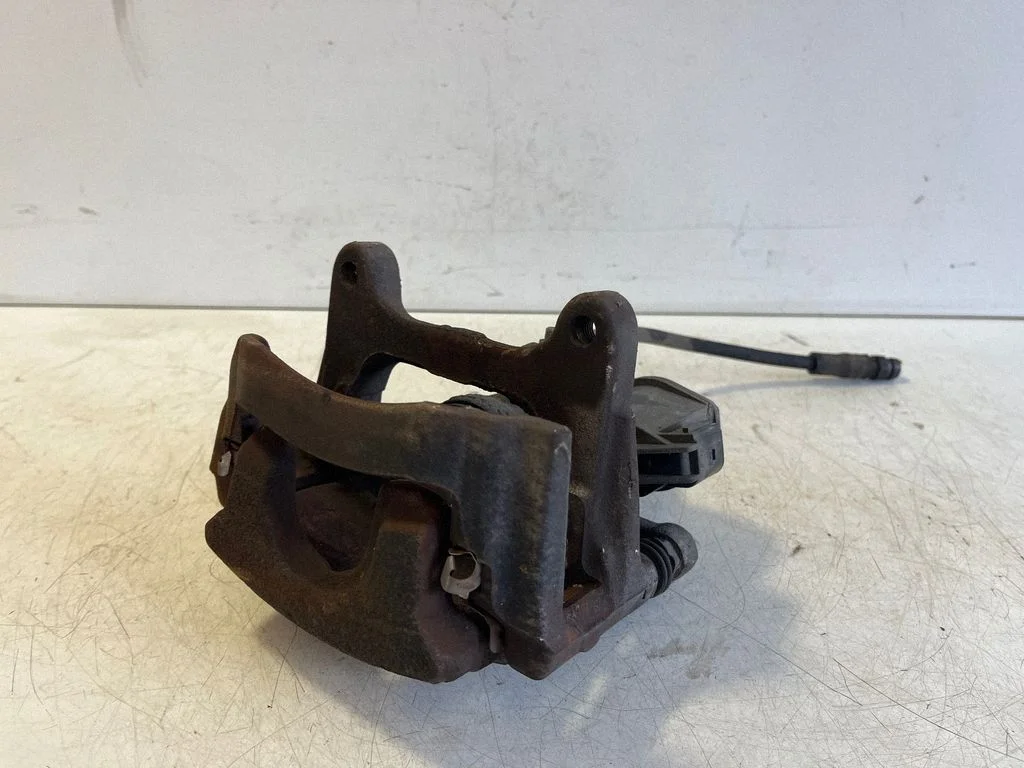 Rear brake caliper 4KE406K