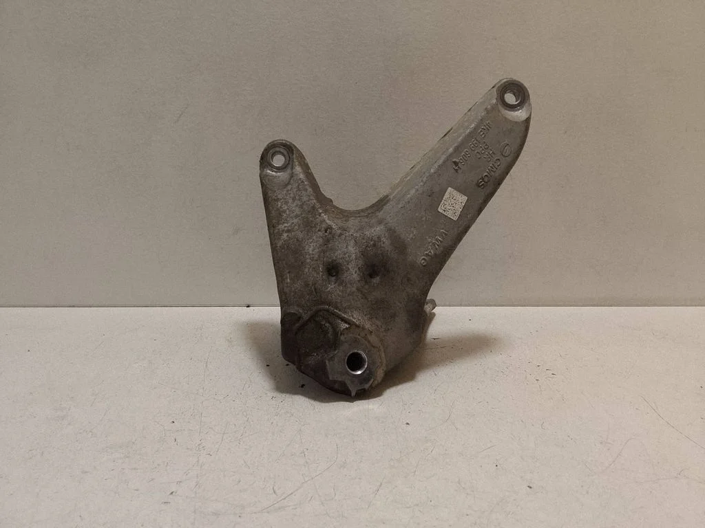 Engine mounting bracket – Audi Q4 e-tron (2021-)