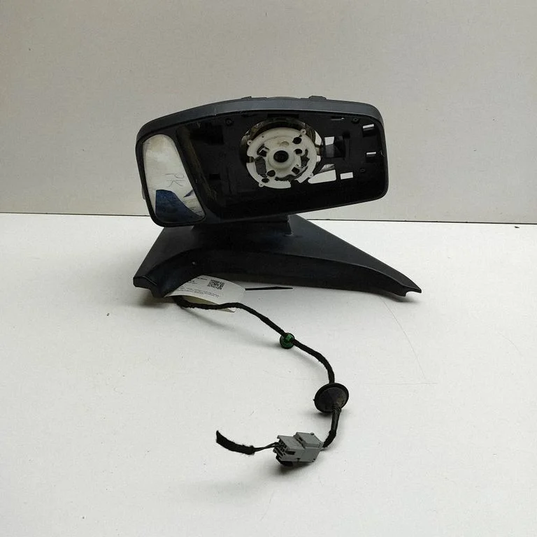 Esiukse elektriline välispeegel BK2117683LH