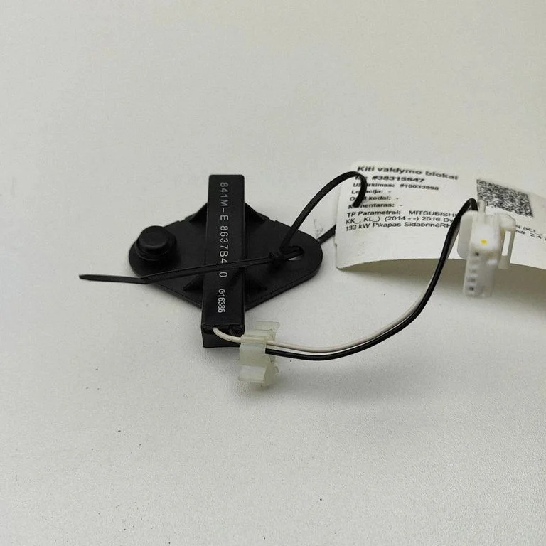 Antenas pastiprinātājs – Mitsubishi L200 (2015-)
