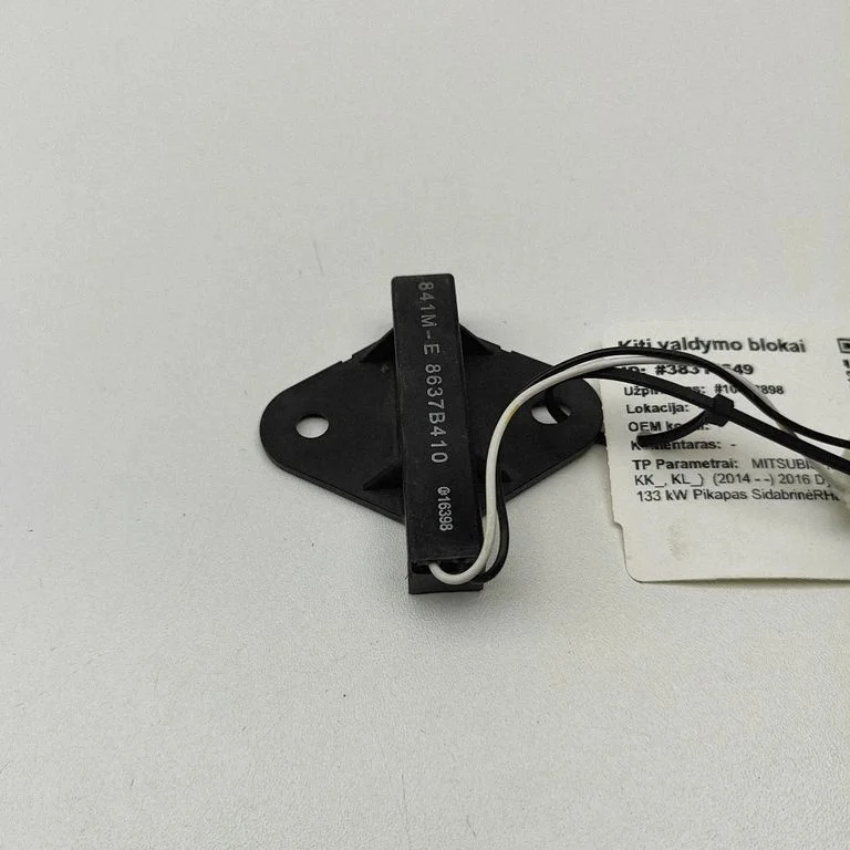 Antenas pastiprinātājs – Mitsubishi L200 (2015-)