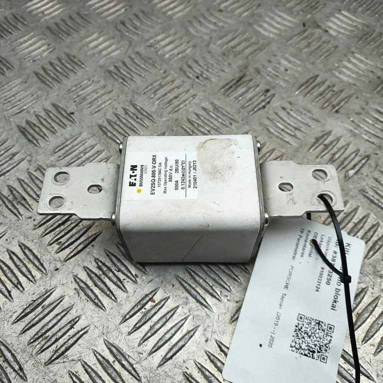 Other devices – Porsche Taycan 9J1 (2019-)