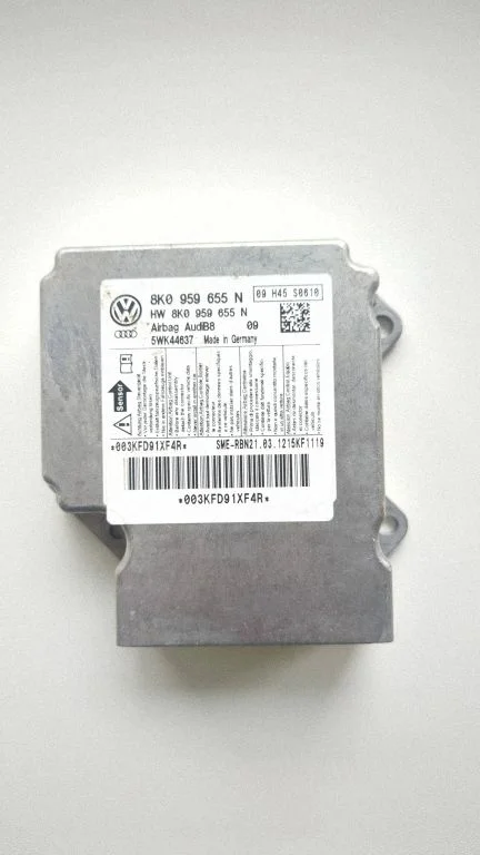 Airbag control unit/module – Audi A4 Allroad B8 (2008-2016)